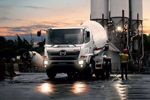 Promo Dp Hino FM 280 JM Mixer